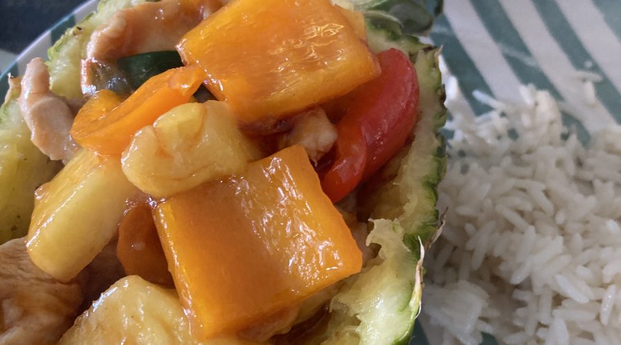 Sticky pineapple chicken
